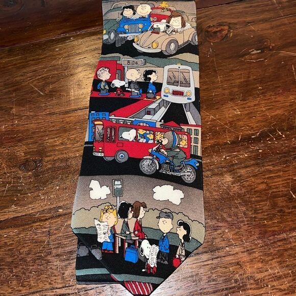 Peanuts 100% silk transportation travel bus taxi truck car VW neck tie collector - Picture 1 of 8